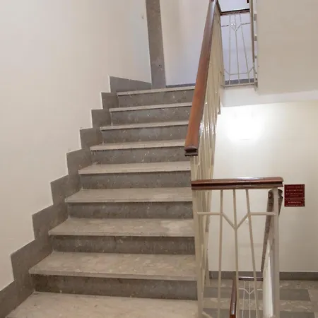 Camurria House
